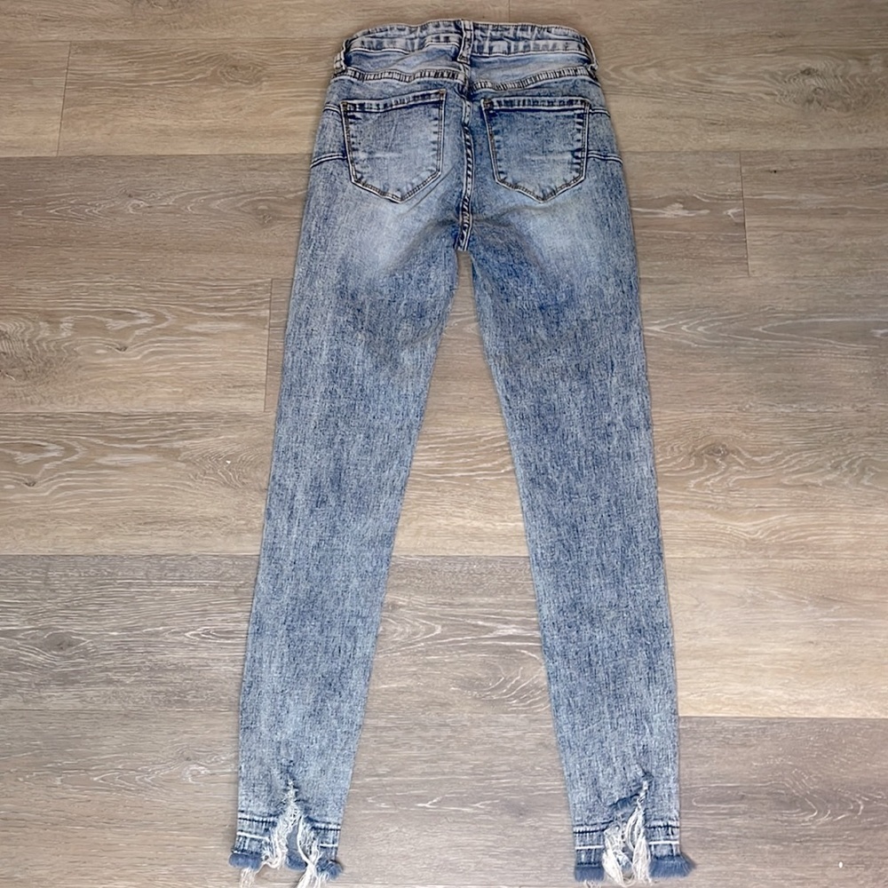 Capris - Picture 2 of 2